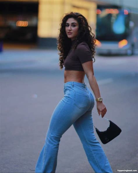 Leana Deeb is an American fitness trainer, content creator, Instagram star, and social media influencer who is widely popular for uploading motivational fitness and nutrition content on TikTok. . Leana deeb naked